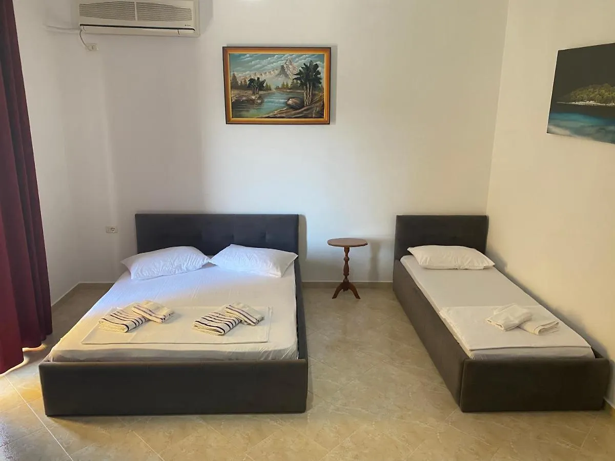 Vila Avni Likometi Ksamil Affittacamere