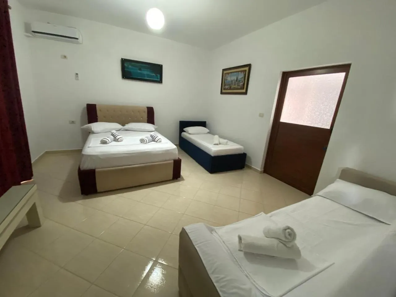 Vila Avni Likometi Ksamil 0*,  Albania