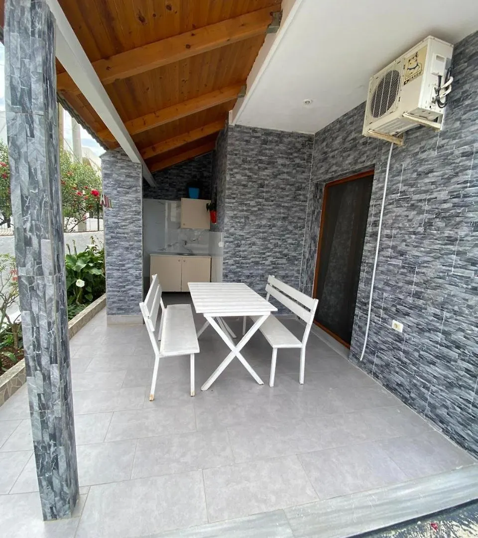 Vila Avni Likometi Ksamil Albania